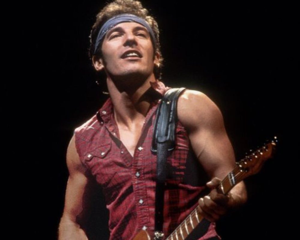 Creating the perfect Bruce Springsteen outfit is all about mixing