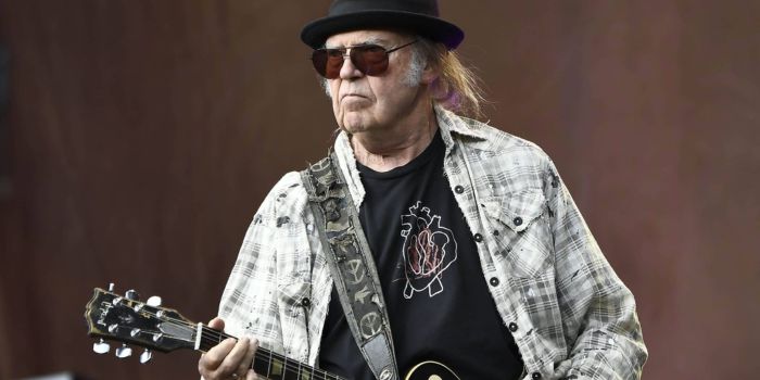 is neil young still alive